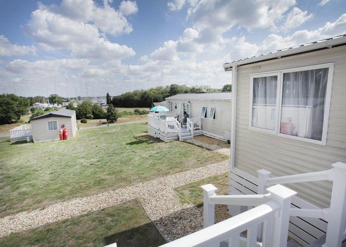 Mercury Yacht Harbour And Holiday Park Lower Swanwick Εξωτερικό φωτογραφία