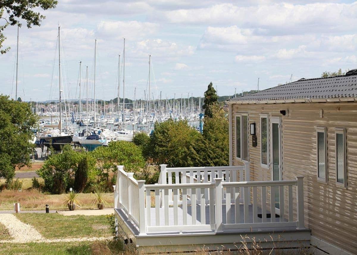 Mercury Yacht Harbour And Holiday Park Lower Swanwick Εξωτερικό φωτογραφία