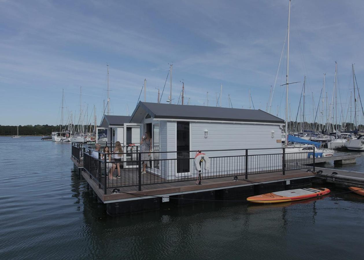 Mercury Yacht Harbour And Holiday Park Lower Swanwick Εξωτερικό φωτογραφία